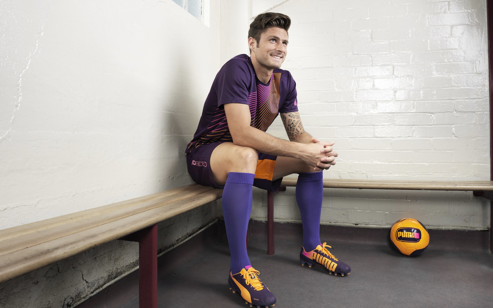 异想天开的足球广告:带你领略不同的创意,足球广告视频